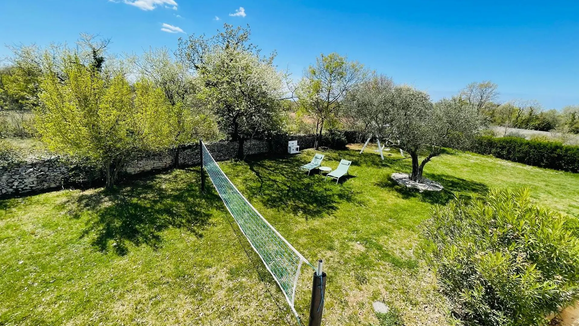 Luxury Villa In Istria - 9,000 Sqm Private Estate With Pool & Sauna, 15 Min To Sea, Near Fazana, 3 Bedrooms  Jursici