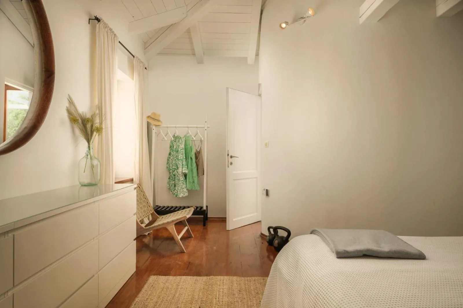 Luxury Villa In Istria - 9,000 Sqm Private Estate With Pool & Sauna, 15 Min To Sea, Near Fazana, 3 Bedrooms