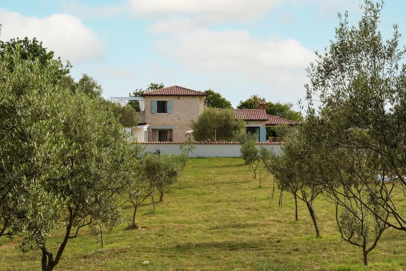 Luxury Villa In Istria - 9,000 Sqm Private Estate With Pool & Sauna, 15 Min To Sea, Near Fazana, 3 Bedrooms Croatia