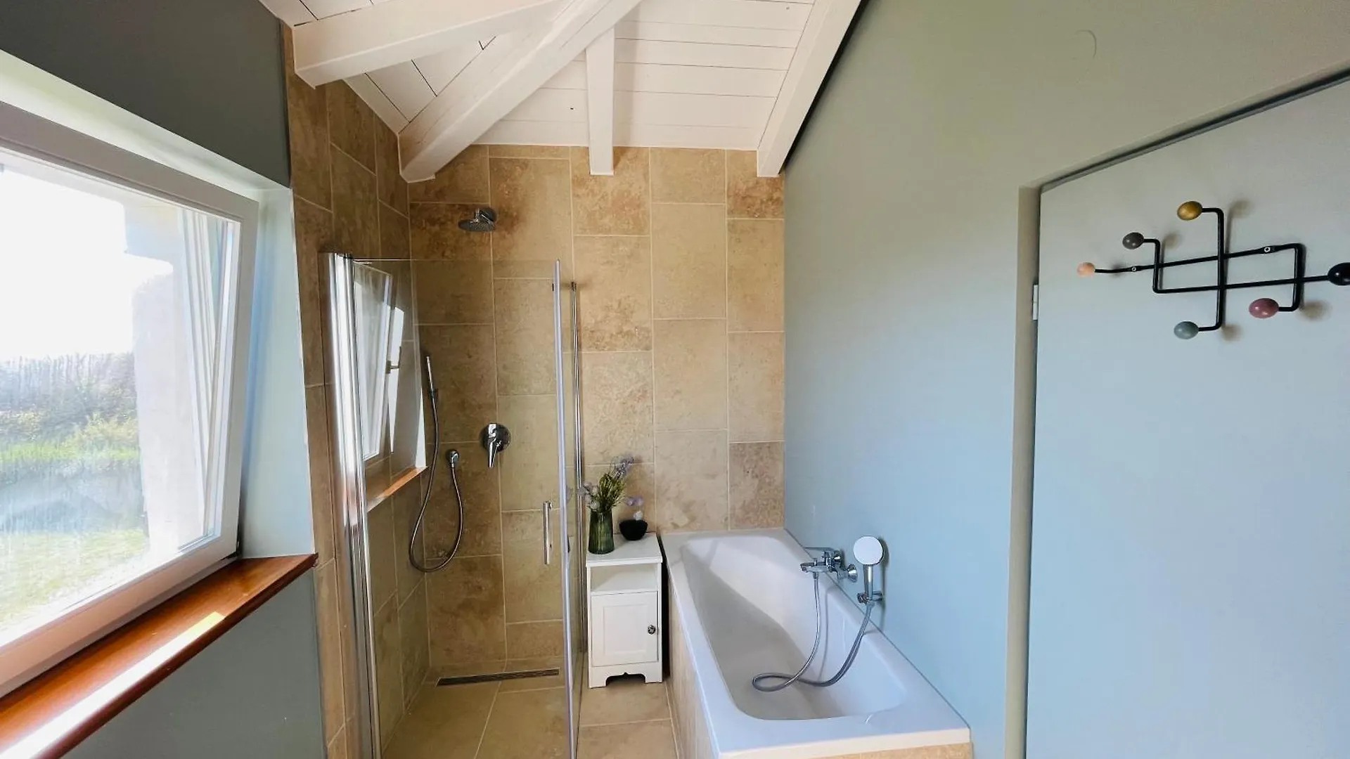 Luxury Villa In Istria - 9,000 Sqm Private Estate With Pool & Sauna, 15 Min To Sea, Near Fazana, 3 Bedrooms